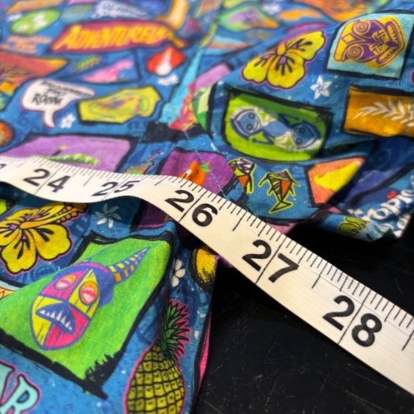 NWOT WDI MOG Disney D23 Expo 2019 Adventureland Tiki Room Hawaiian Camp Shirt XX - Picture 4 of 5